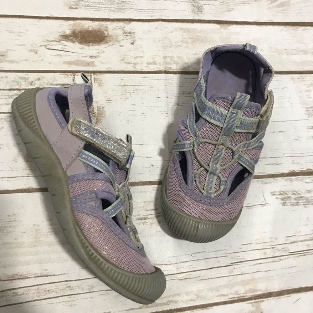 OshKosh Closed Toe Sandals Girls Size 12 purple